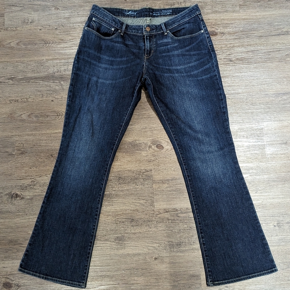 Levi's Bootcut Jeans